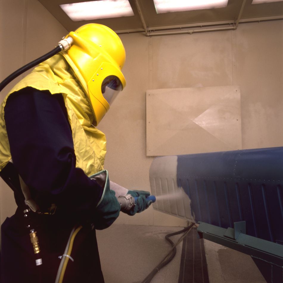 As Canecas para Elevador e a Produtividade em Processos de Jateamento.